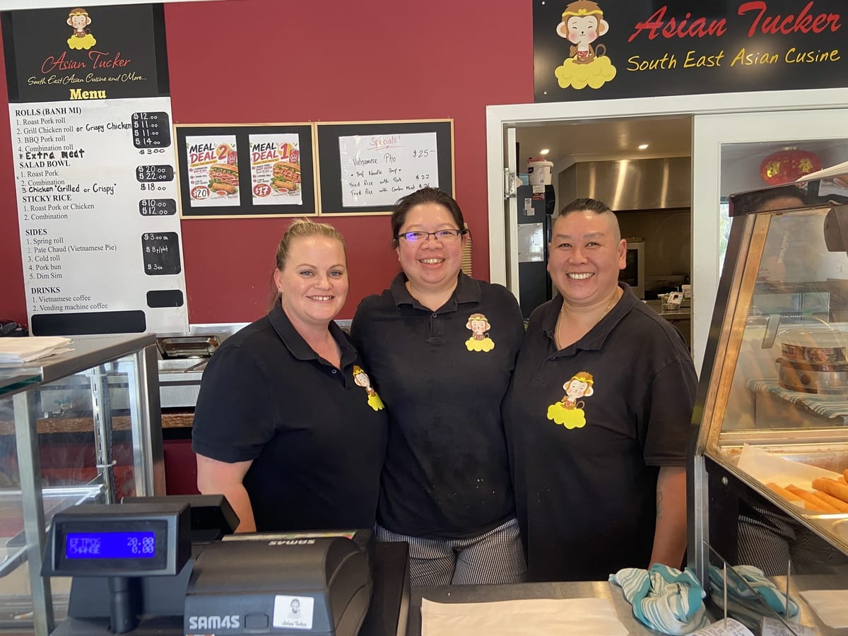 Shandy, Lisa and the Asian Tucker team behind the counter in Tanunda